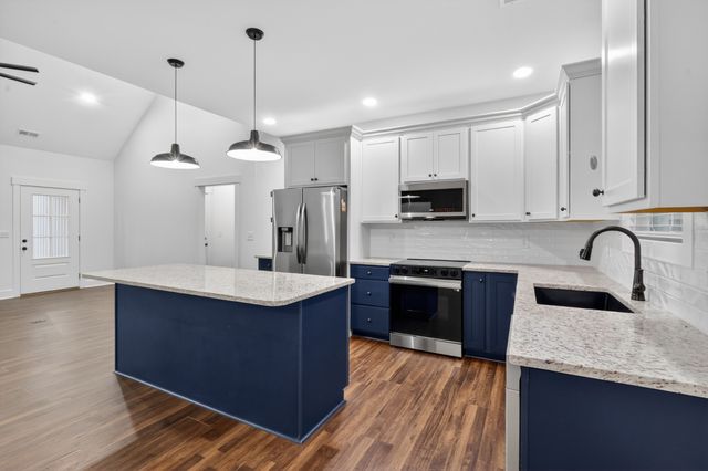 249 Claypool Rd, Bethpage, TN 37022