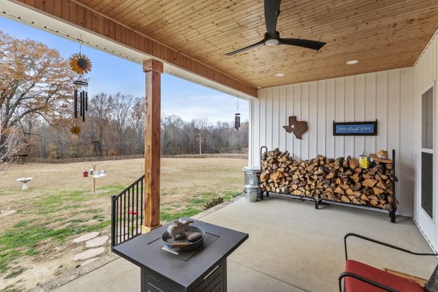 249 Claypool Rd, Bethpage, TN 37022