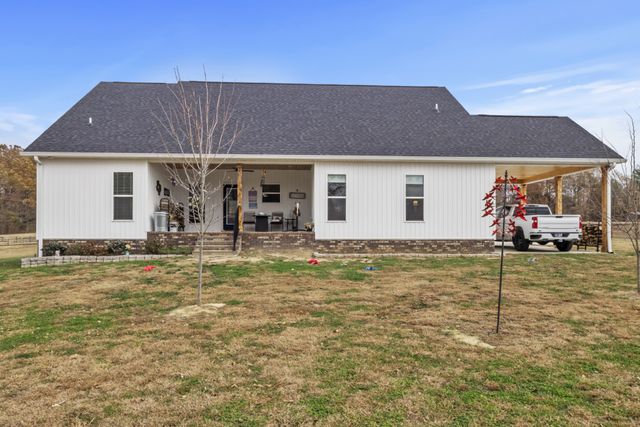 249 Claypool Rd, Bethpage, TN 37022