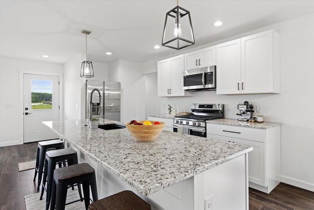 120 Ervalice COURT, Random Lake, WI 53075