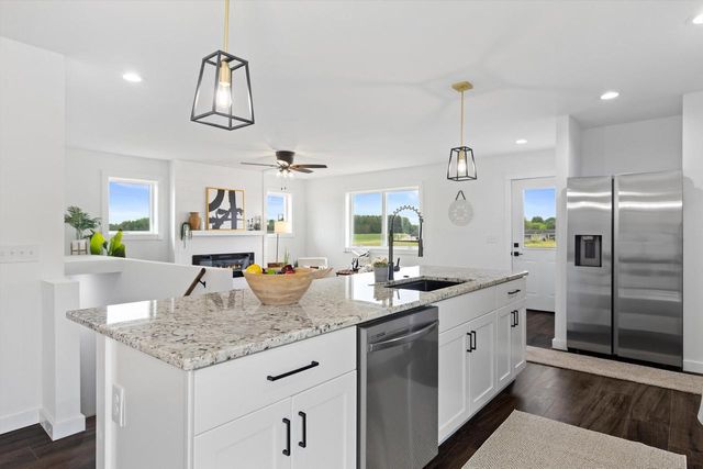 120 Ervalice COURT, Random Lake, WI 53075