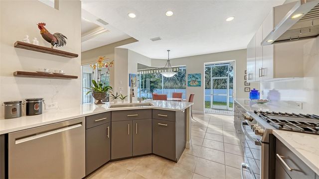 4855 CARRINGTON CIRCLE, Sarasota, FL 34243