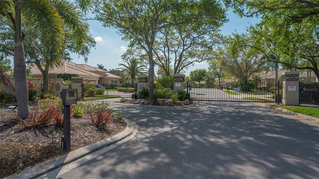4855 CARRINGTON CIRCLE, Sarasota, FL 34243