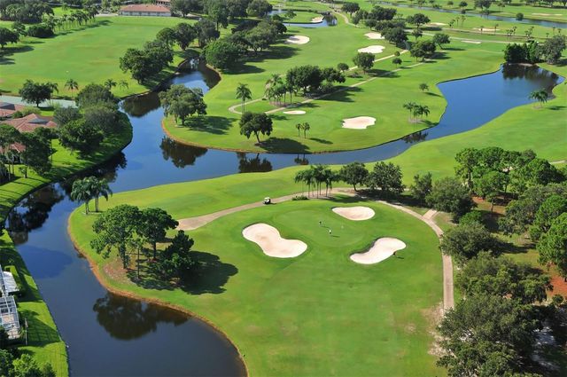 4855 CARRINGTON CIRCLE, Sarasota, FL 34243