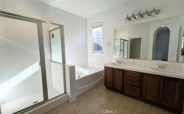 4361 W Artemisa, Fresno, CA 93722