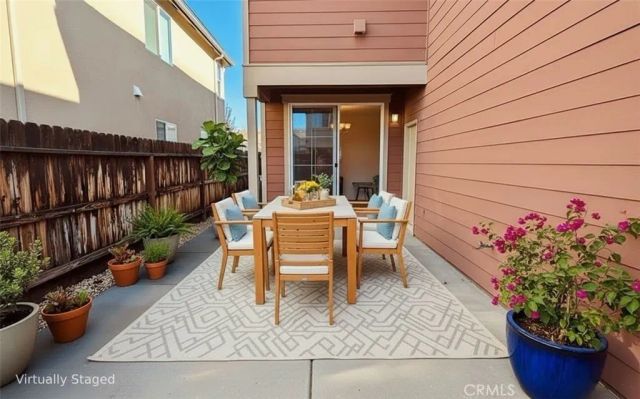 4361 W Artemisa, Fresno, CA 93722