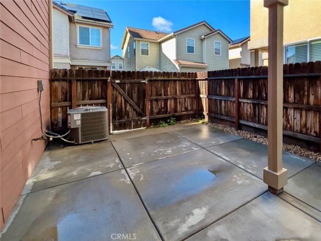 4361 W Artemisa, Fresno, CA 93722