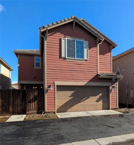 4361 W Artemisa, Fresno, CA 93722