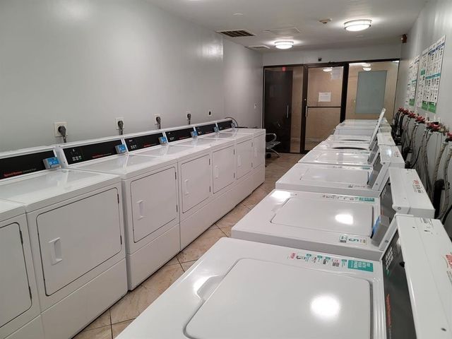 4222 Inverrary Boulevard 4609, Lauderhill, FL 33319