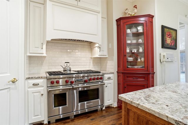 803 Woodcrest Court, Southlake, TX 76092
