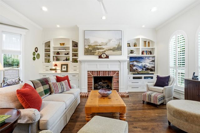 803 Woodcrest Court, Southlake, TX 76092