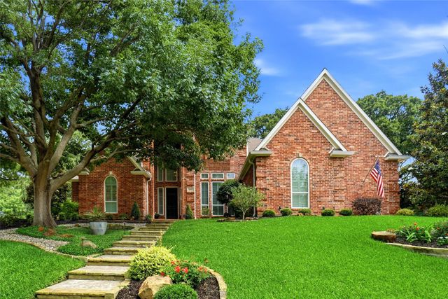 803 Woodcrest Court, Southlake, TX 76092