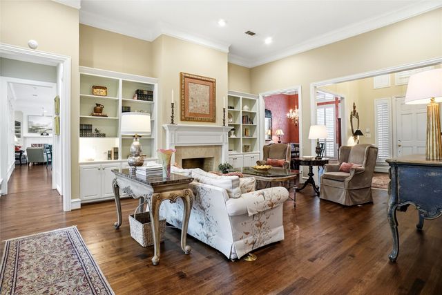 803 Woodcrest Court, Southlake, TX 76092