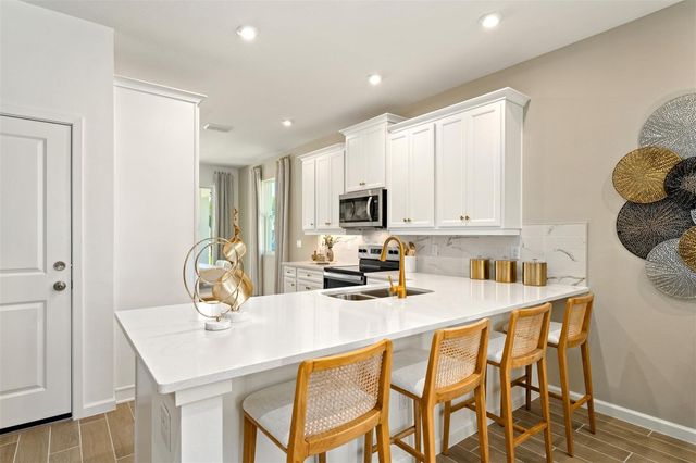 9876 WALKWAY DRIVE, Orlando, FL 32832