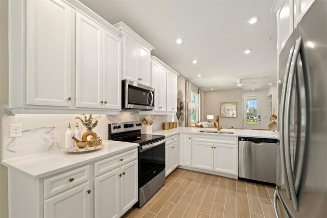 9876 WALKWAY DRIVE, Orlando, FL 32832