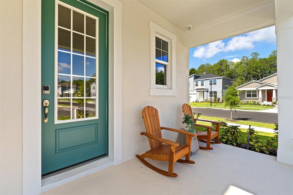 Image 4 of property listing at 9876 WALKWAY DRIVE, Orlando, FL 32832