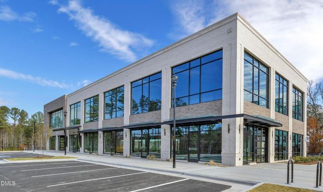 600 Hedrick Rdg Road 114, Cary, NC 27519