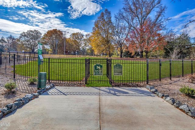 600 Hedrick Rdg Road 114, Cary, NC 27519