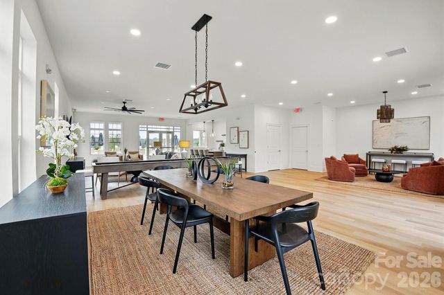 8699 Acadia Parkway, Sherrills Ford, NC 28673