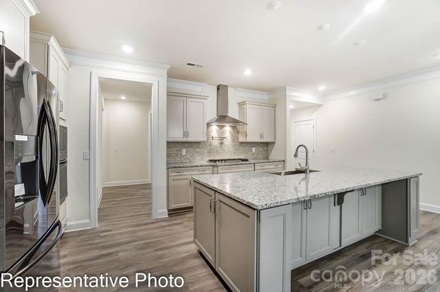 8699 Acadia Parkway, Sherrills Ford, NC 28673