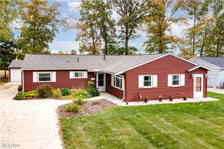 34119 W Point Drive, North Ridgeville, OH 44039