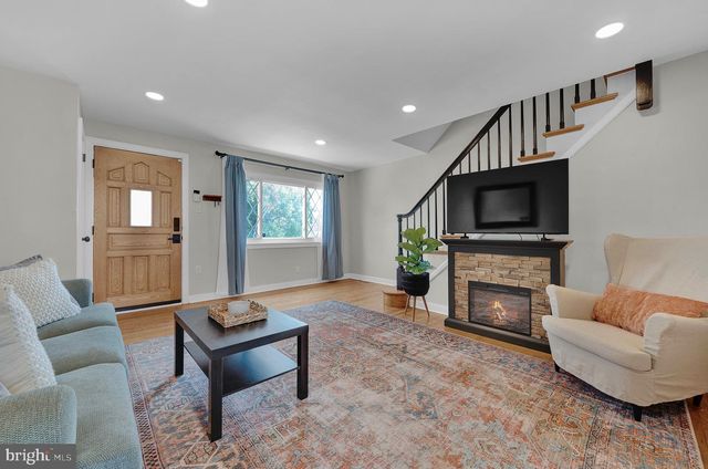 7818 FAYETTE ST, Philadelphia, PA 19150