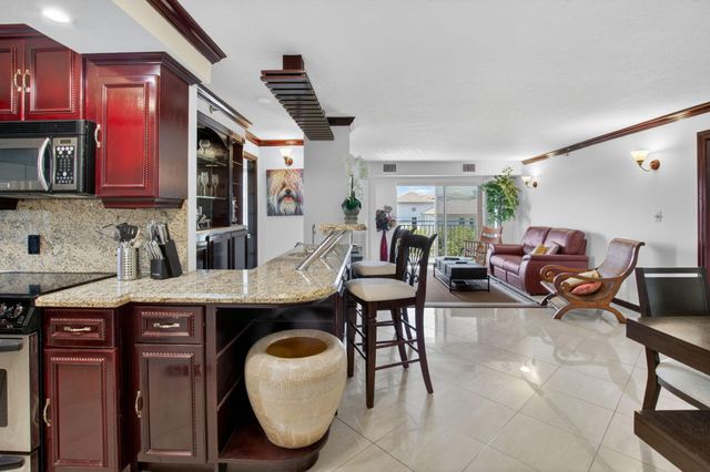 4505 S Ocean Boulevard, Highland Beach, FL 33487