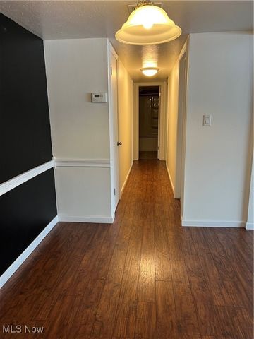 6910 Carriage Hill Drive 104, Brecksville, OH 44141