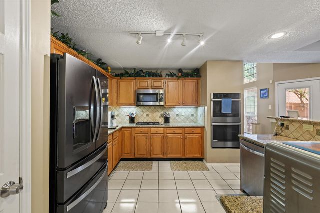 905 Birkshire Drive, Lewisville, TX 75077