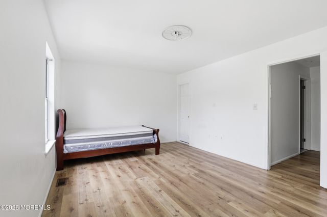 243 Zachary Court, Lakewood, NJ 08701