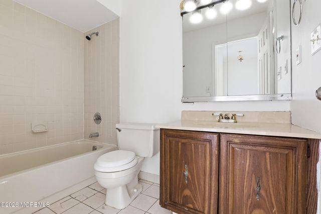 243 Zachary Court, Lakewood, NJ 08701