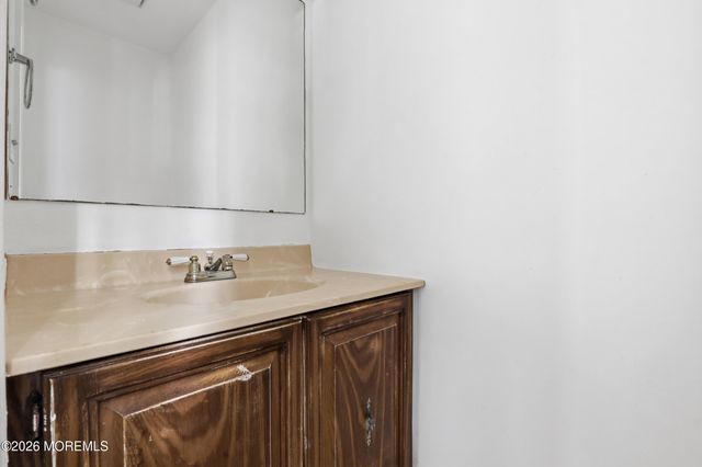 243 Zachary Court, Lakewood, NJ 08701