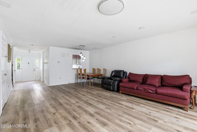 243 Zachary Court, Lakewood, NJ 08701
