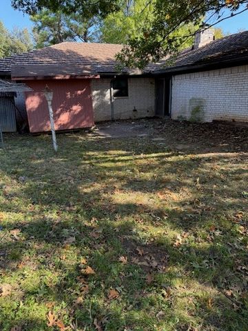 2006 San Jacinto Drive, Arlington, TX 76012