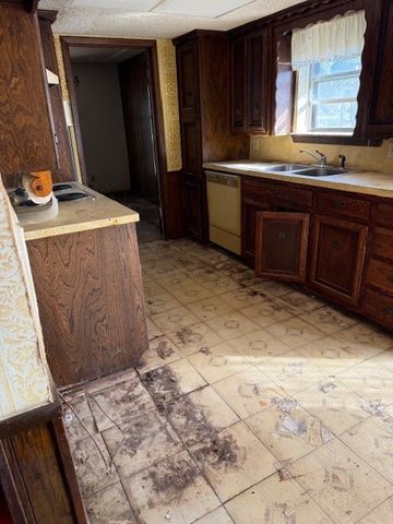 2006 San Jacinto Drive, Arlington, TX 76012