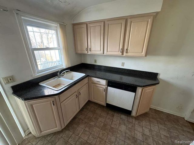 3824 MANN HALL Avenue, Flint, MI 48532