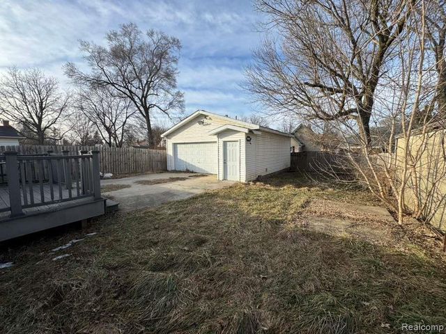 3824 MANN HALL Avenue, Flint, MI 48532