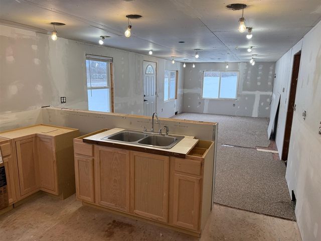 9255 E Cleveland Road, Hesperia, MI 49421