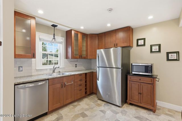 4122 Ledyard Rd, Richlawn, KY 40207