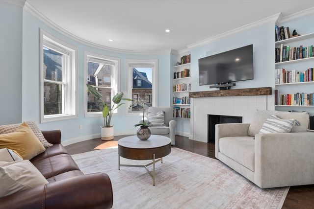 359 Tappan 2, Brookline, MA 02445