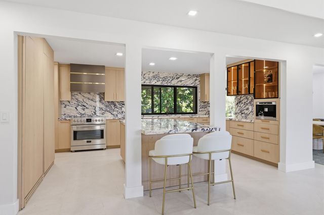 342 N Fairway N, Tequesta, FL 33469