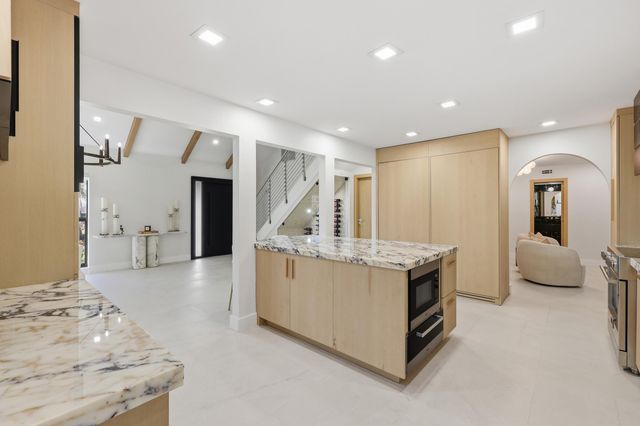 342 N Fairway N, Tequesta, FL 33469