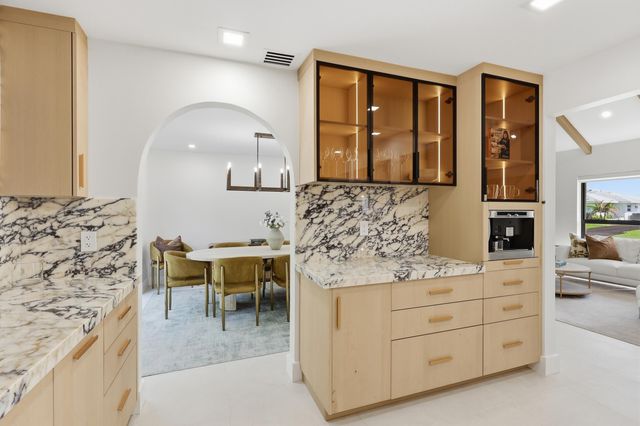 342 N Fairway N, Tequesta, FL 33469