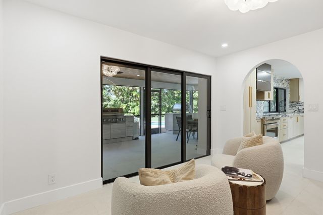 342 N Fairway N, Tequesta, FL 33469