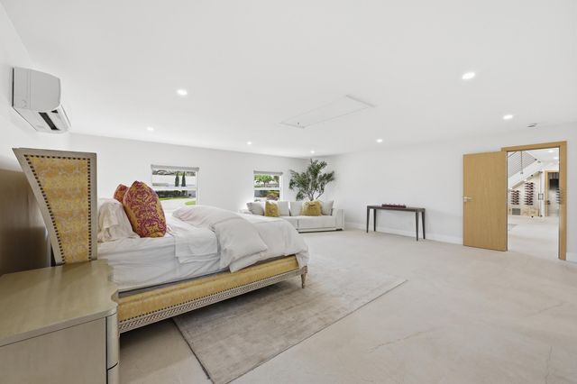 342 N Fairway N, Tequesta, FL 33469