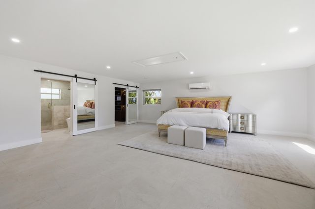 342 N Fairway N, Tequesta, FL 33469