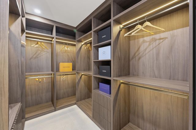 342 N Fairway N, Tequesta, FL 33469