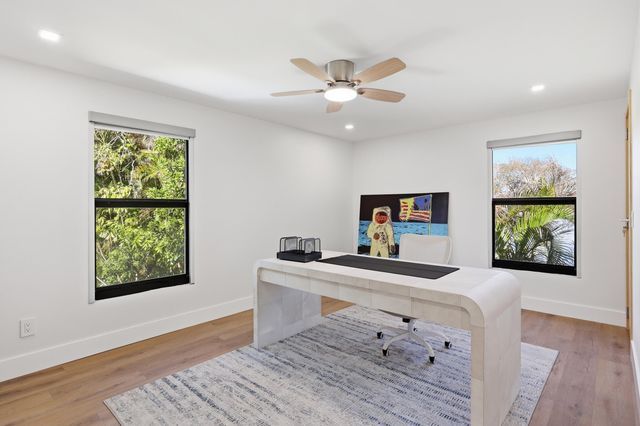 342 N Fairway N, Tequesta, FL 33469