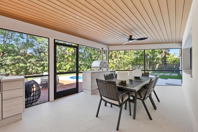 342 N Fairway N, Tequesta, FL 33469