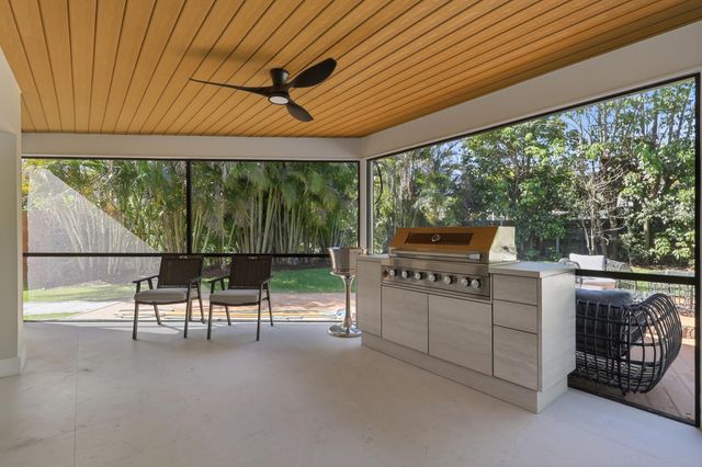 342 N Fairway N, Tequesta, FL 33469